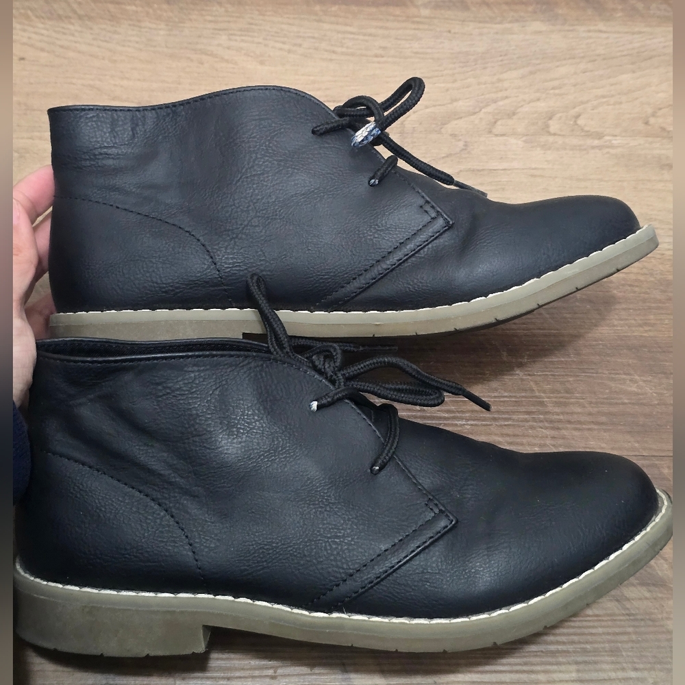 The Children's Place Black Dress Shoes - Picture 7 of 10
